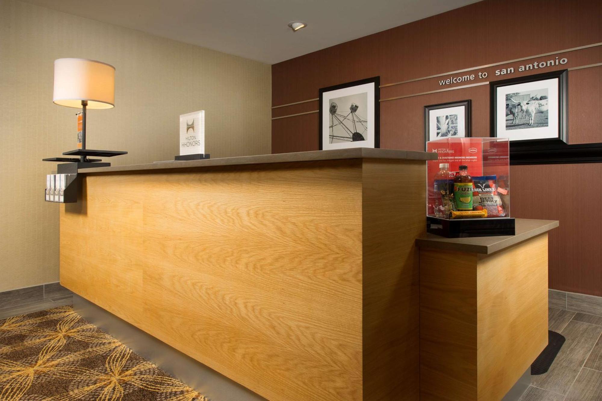 Hampton Inn & Suites San Antonio Northwest/Medical Center Εξωτερικό φωτογραφία